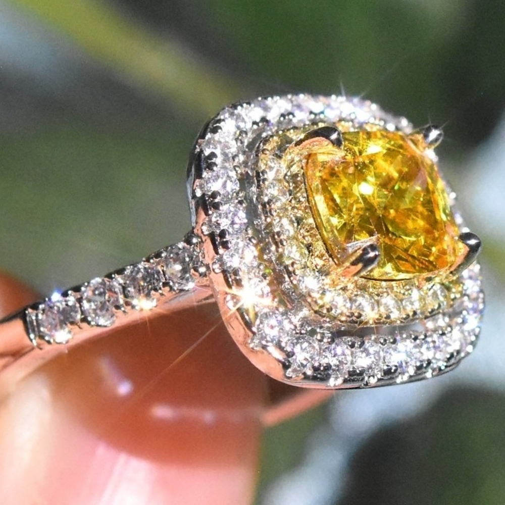 Elegant Yellow & Silver Women's Ring